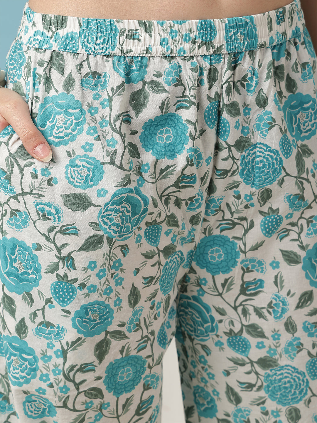 Women's Blue & White Floral Print Cotton Kurta Set | Sleeveless Summer Ethnic Wear