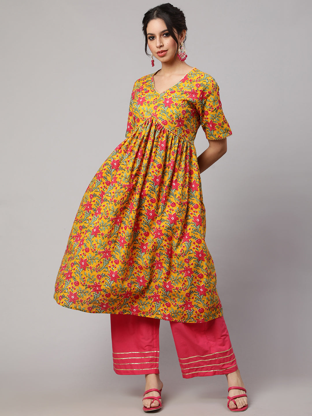 SAK JAIPUR Floral Printed Empire Pure Cotton Kurta With Palazzos