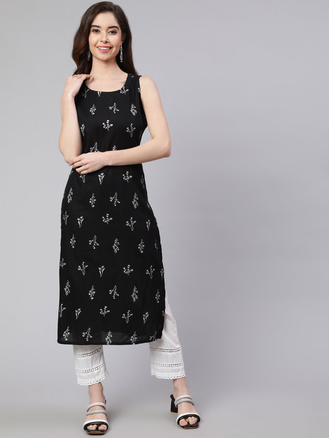 SAK Jaipur Women Printed Rayon Sleeveless Round Neck Calf Length Straight Kurta (Black)