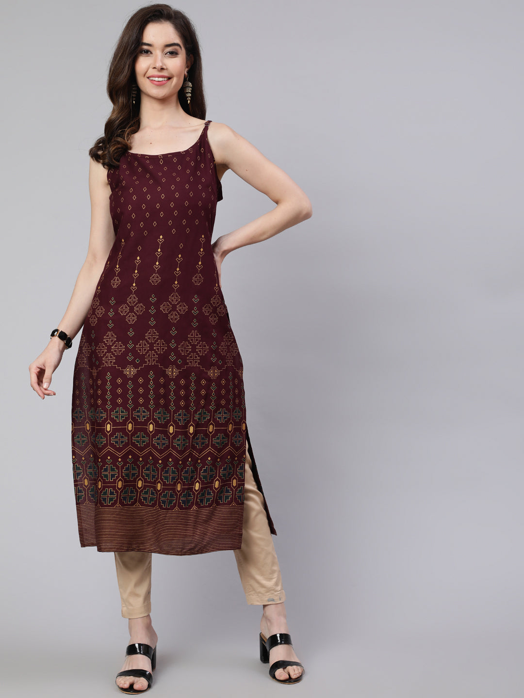 SAK Jaipur Women Printed Rayon Sleeveless Round Neck Calf Length Straight Kurta (Brown)