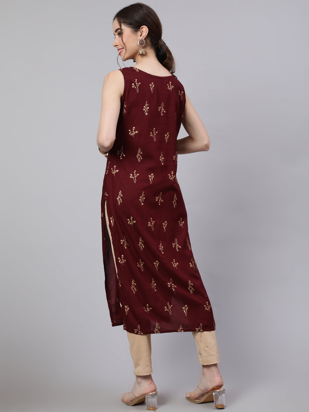 SAK Jaipur Women Printed Rayon Sleeveless Round Neck Calf Length Straight Kurta (Maroon)