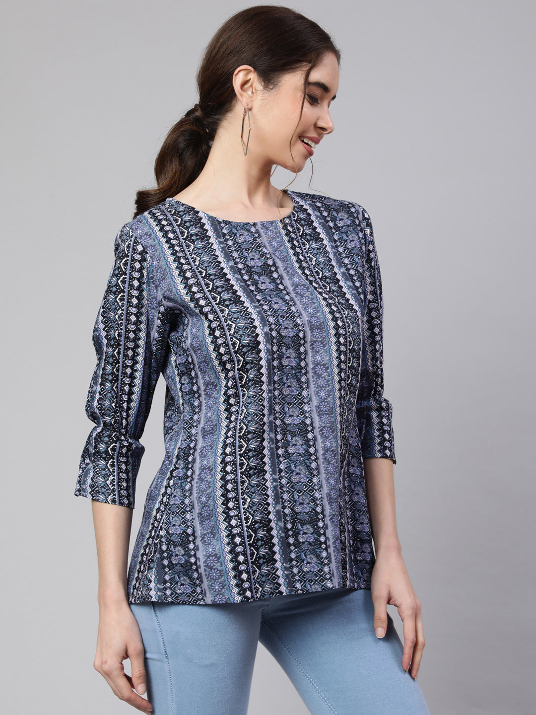 SAK Jaipur Women Printed Rayon 3/4 sleeve Round Neck Top (Blue)