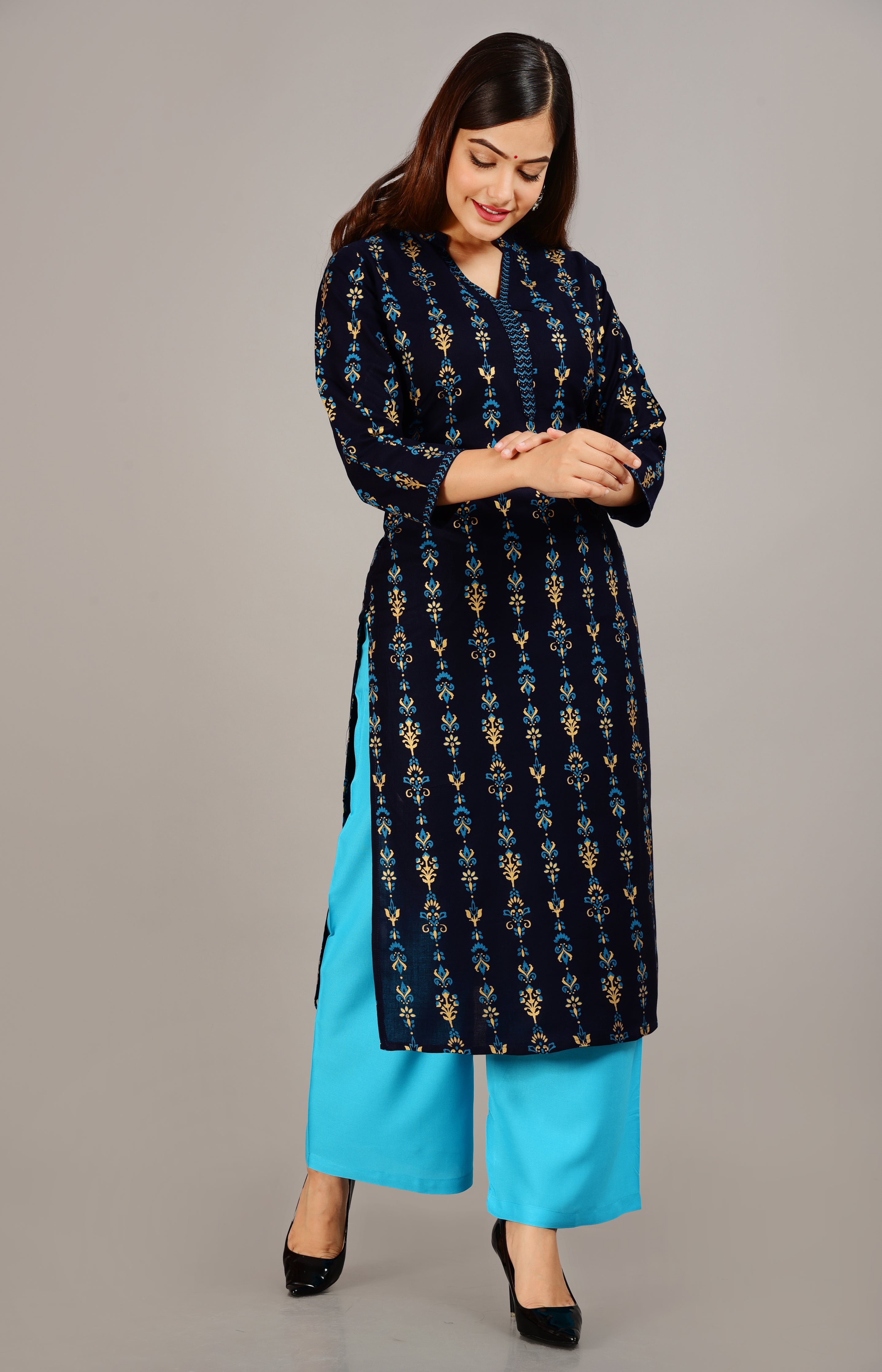 SAK Jaipur Women Printed Rayon 3/4 Sleeve V-Neck Calf Length Straight Kurta Set (Blue)